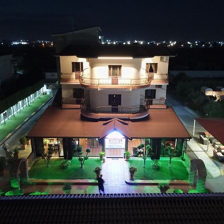 Drini Hotel Rrashbull ภายนอก รูปภาพ