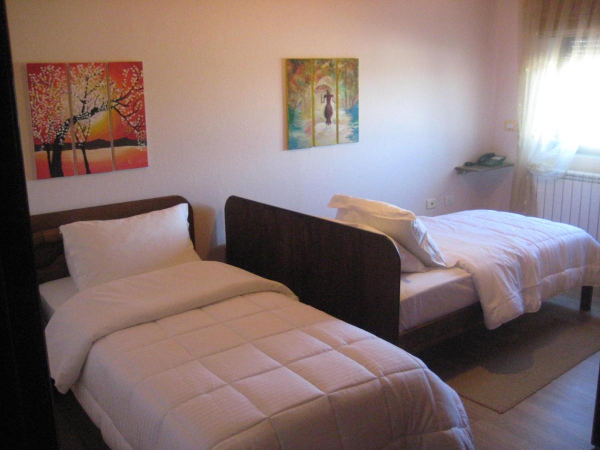 Drini Hotel Rrashbull ภายนอก รูปภาพ