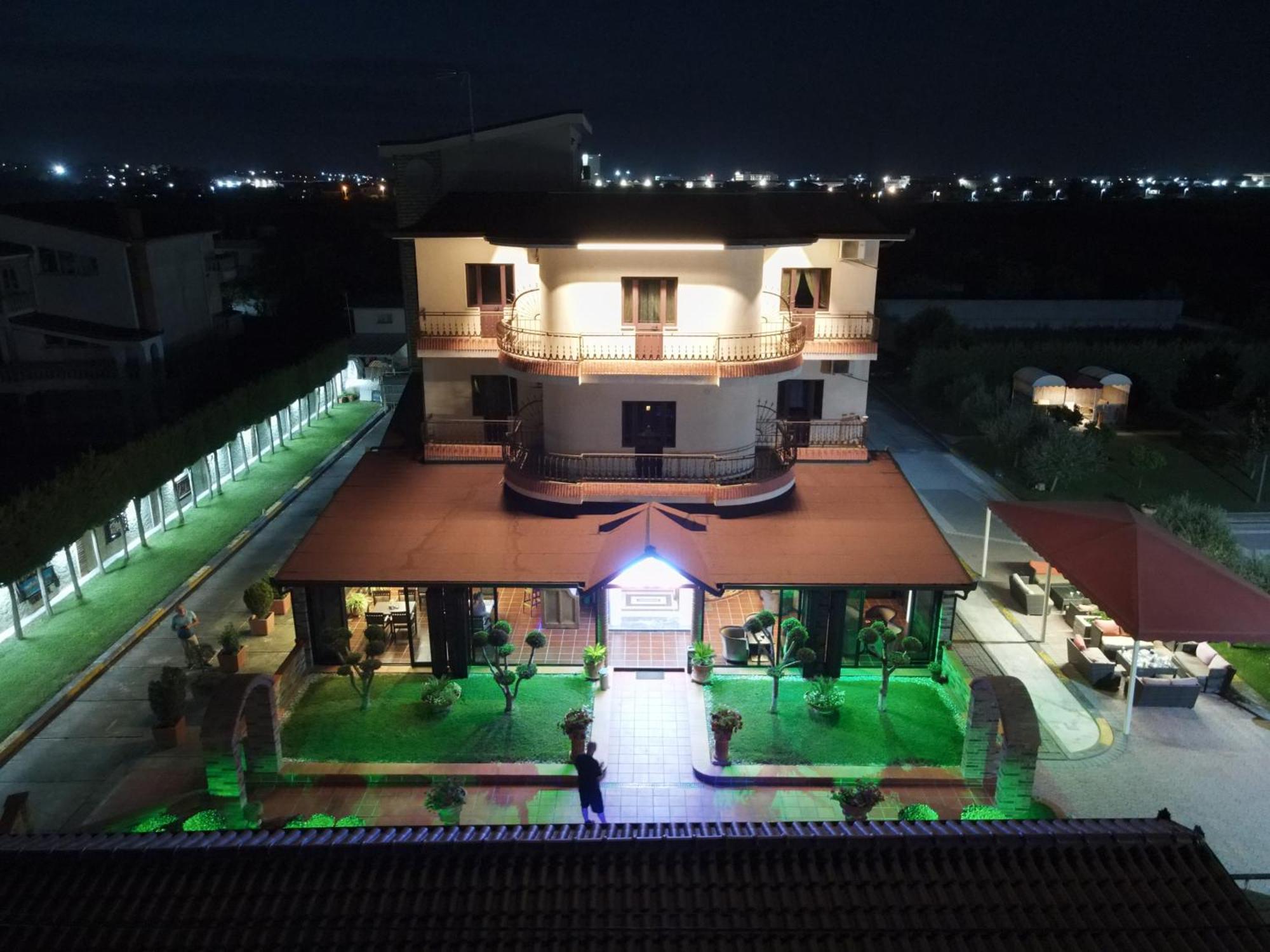 Drini Hotel Rrashbull ภายนอก รูปภาพ