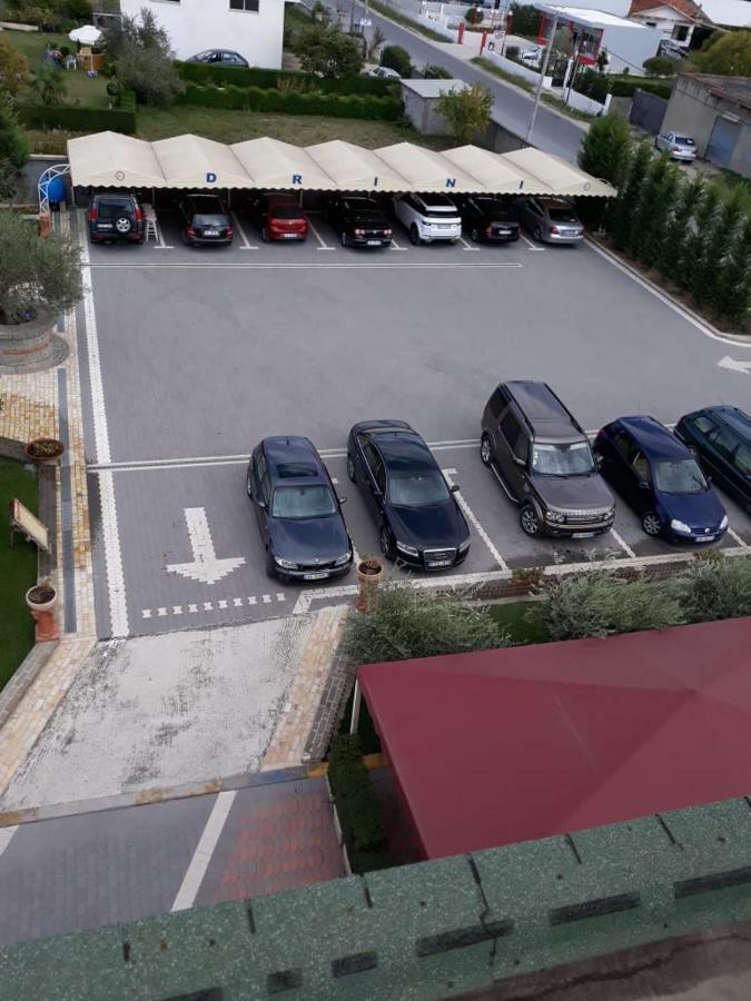 Drini Hotel Rrashbull ภายนอก รูปภาพ