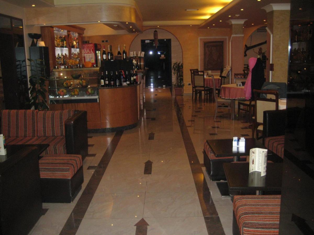 Drini Hotel Rrashbull ภายนอก รูปภาพ