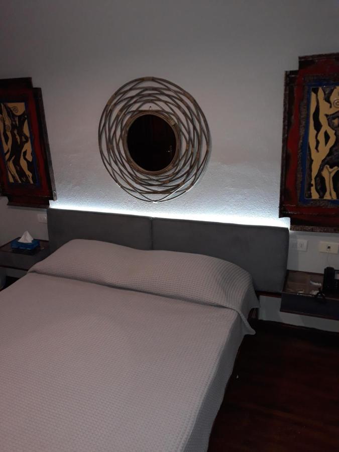 Drini Hotel Rrashbull ภายนอก รูปภาพ